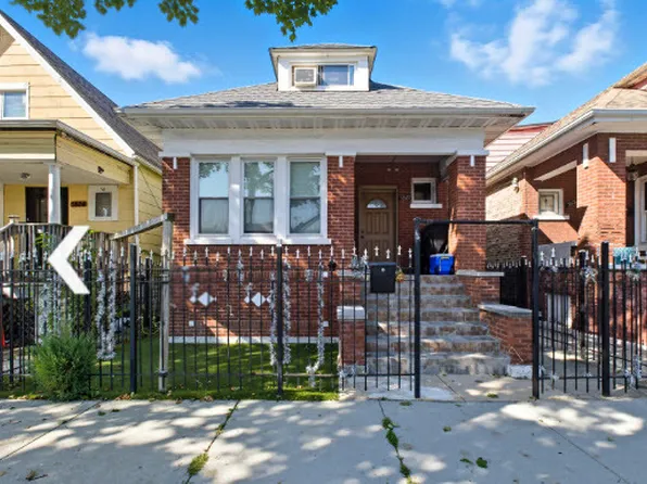 5820 S Washtenaw Ave, Chicago, IL 60629
