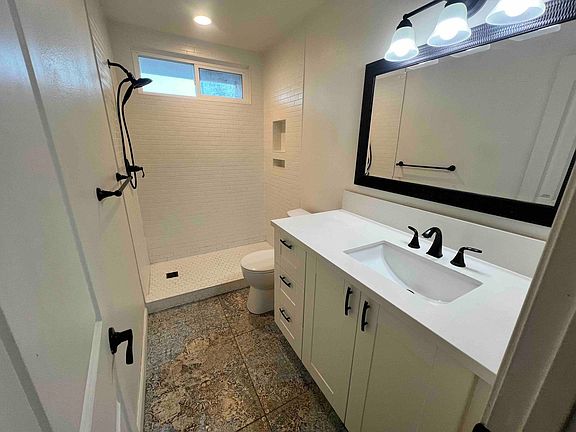 5th image of 2164 Ohio Ave APT 4