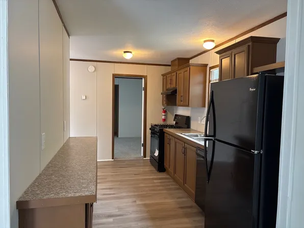 51074 Mott Rd Trailer 12, Canton, MI 48188