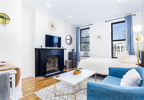 3rd image of 726 Bergen St APT 3RF