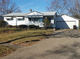 704 Hoaglin St, Albion, MI 49224