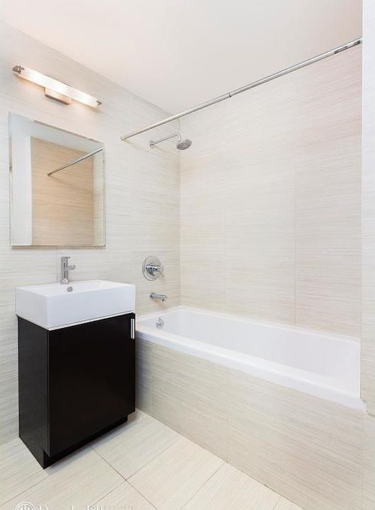 2nd image of 292 Powers St APT 4A