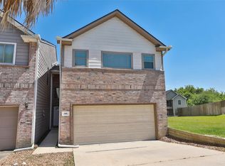118 Capetown Cir, Montgomery, TX 77356
