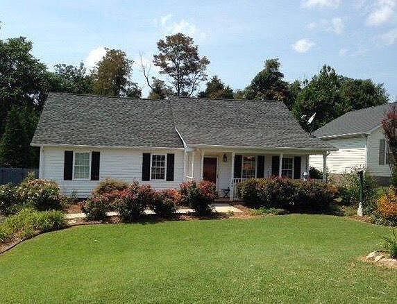 1st image of 306 Woodberry Ln