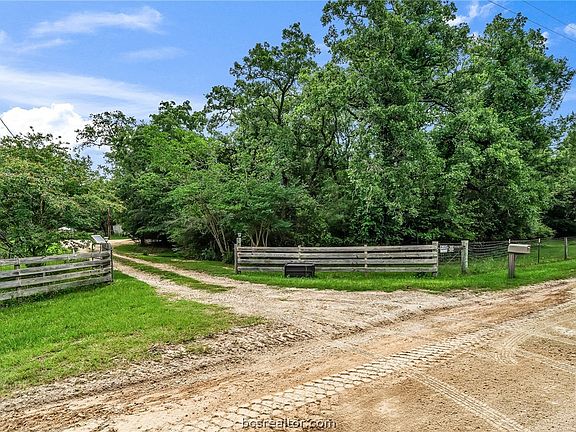 2nd image of 4684 County Road 152