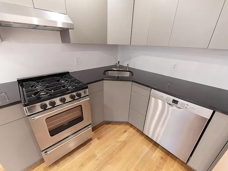 790 Greene Ave #1 — Photo 7