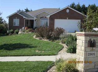 2801 Bridgewood Ct, Manhattan, KS 66502
