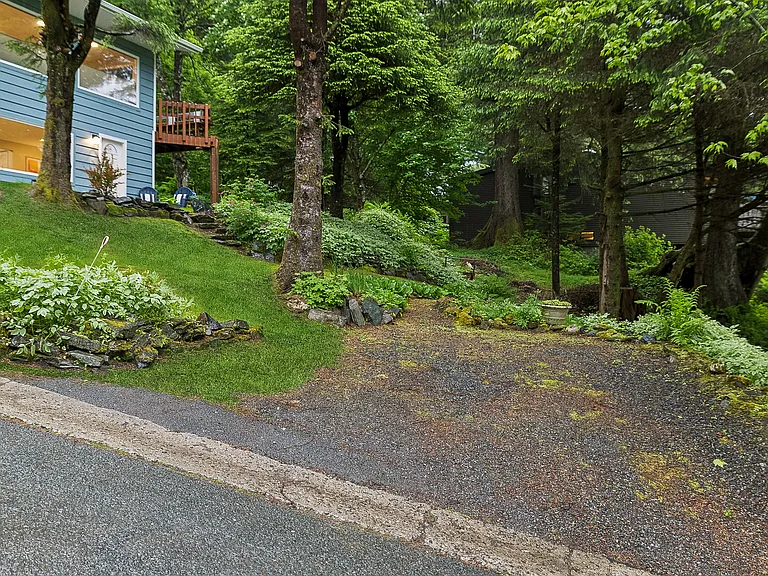 316 Ash St — Photo 6