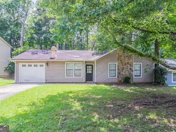 914 Hemingway Rd, Stone Mountain, GA 30088