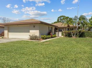 602 Turnberry Ct, Winter Haven, FL 33884