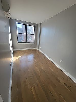 4th image of 298 Cypress Ave #5D