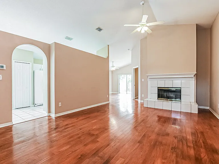 10129 Dean Point Pl — Photo 6