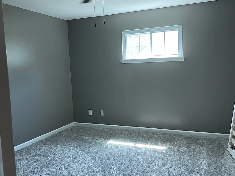 4667 Briarwood Dr — Photo 3