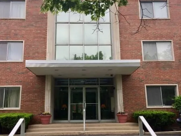 Parkview Apartments, 159 S Cottage Hill Ave #3d8032576, Elmhurst, IL 60126