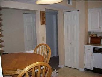5th image of 706 Logsdon Ct