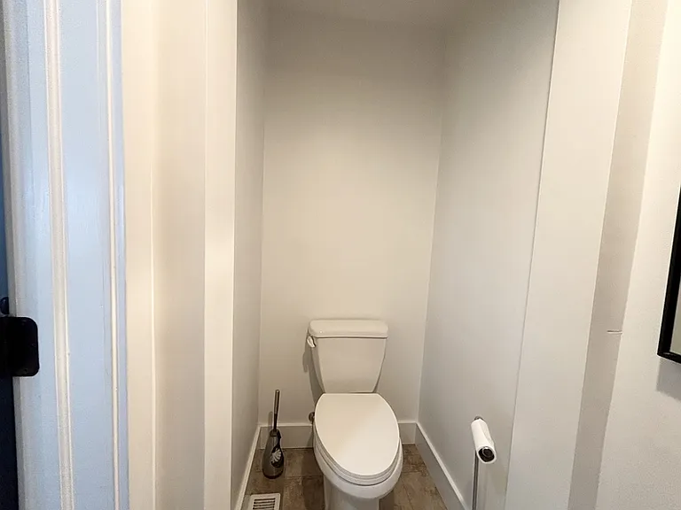77 E Hillside Ave #1 — Photo 6