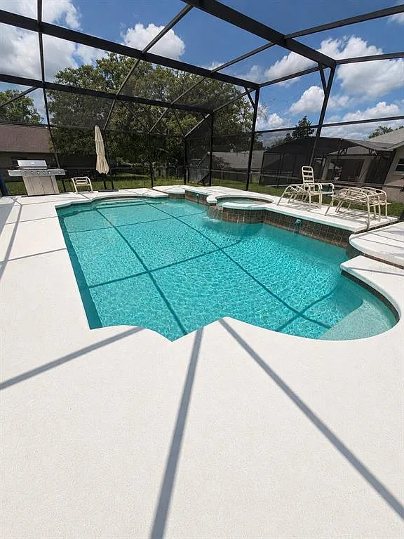 3 bed, 2.0 bath, 1582 sqft, $2,450 — Photo 2