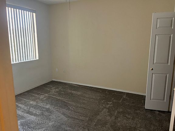 5th image of 5401 E Van Buren St Unit 1019