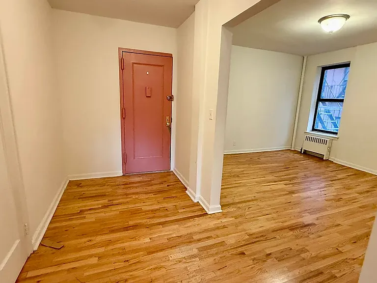 115 Essex St #3D — Photo 6