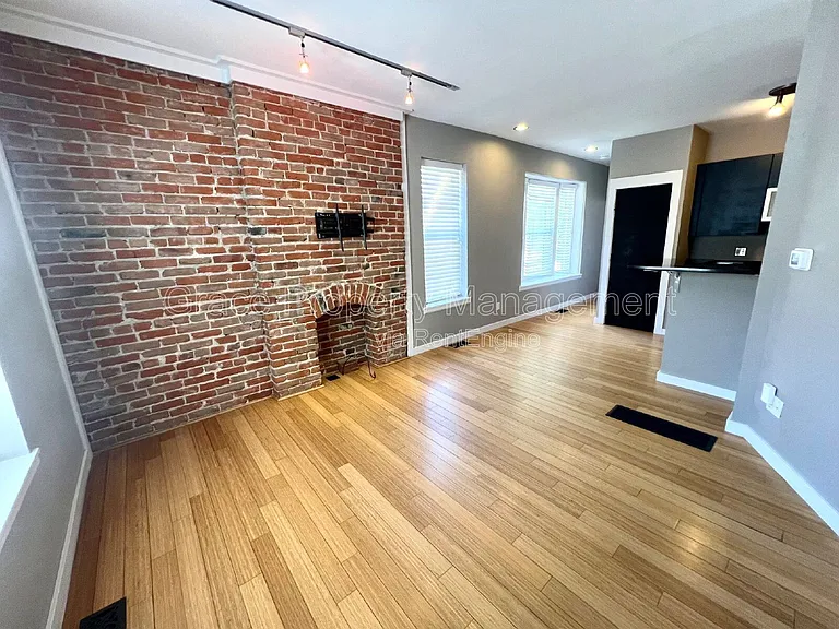 2306 Glenarm Pl #101 — Photo 10