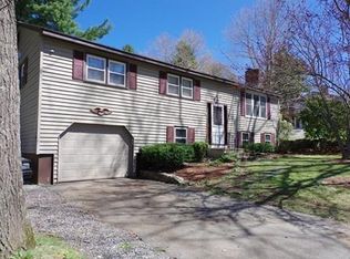 19 Cricklewood Dr, Leicester, MA 01524
