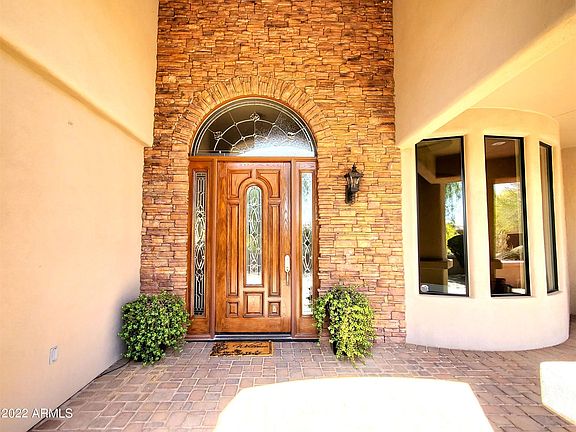 3rd image of 922 E Desert Hills Estate Dr