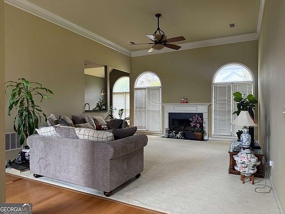 3rd image of 2072 Little River Dr