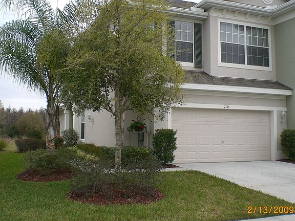 3rd image of 2143 Park Crescent Dr
