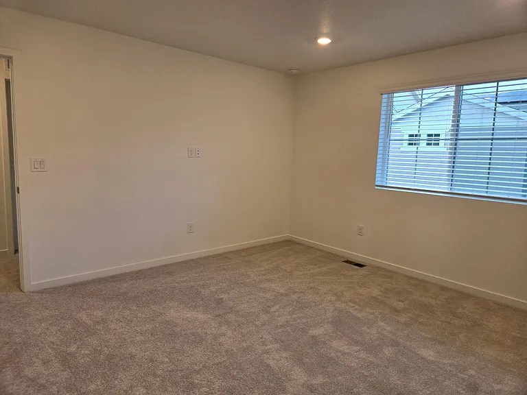 669 McGeal Pl — Photo 12