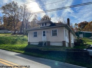 730 E Grafton Rd, Fairmont, WV 26554