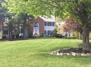 3 Spyglass Ct, Annandale, NJ 08801