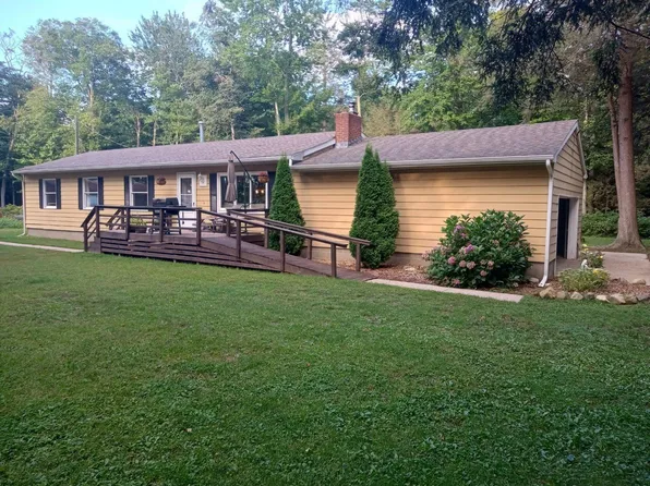 8590 W Thomas St, Shelby, MI 49455