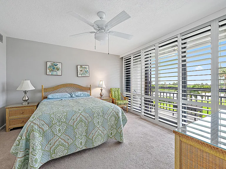 301 S Seas Dr #305 — Photo 12