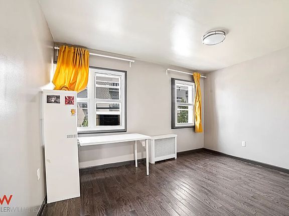 3rd image of 292A McGuinness Blvd #3