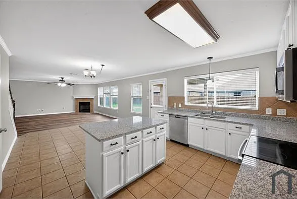 1532 Canary Dr — Photo 10