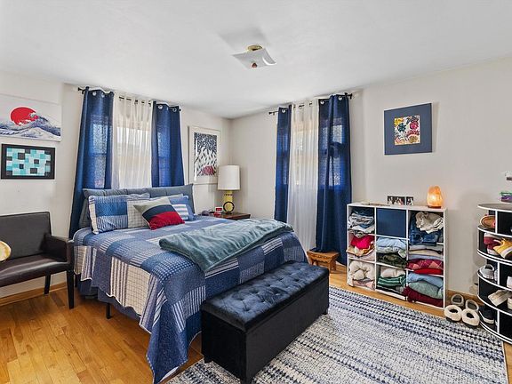 5th image of 2216 La Follette AVENUE #2216A