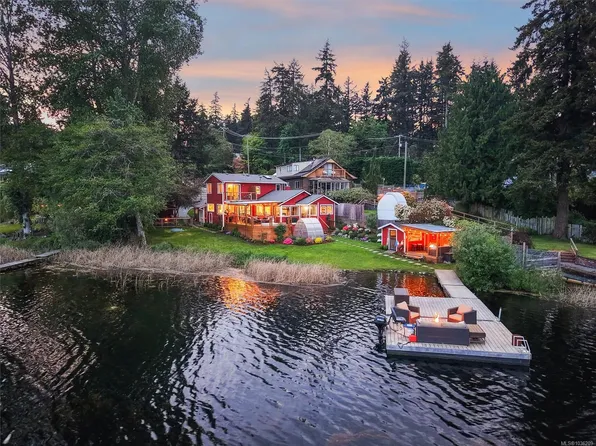 4921 Prospect Ave, Saanich, BC V9E 1J5