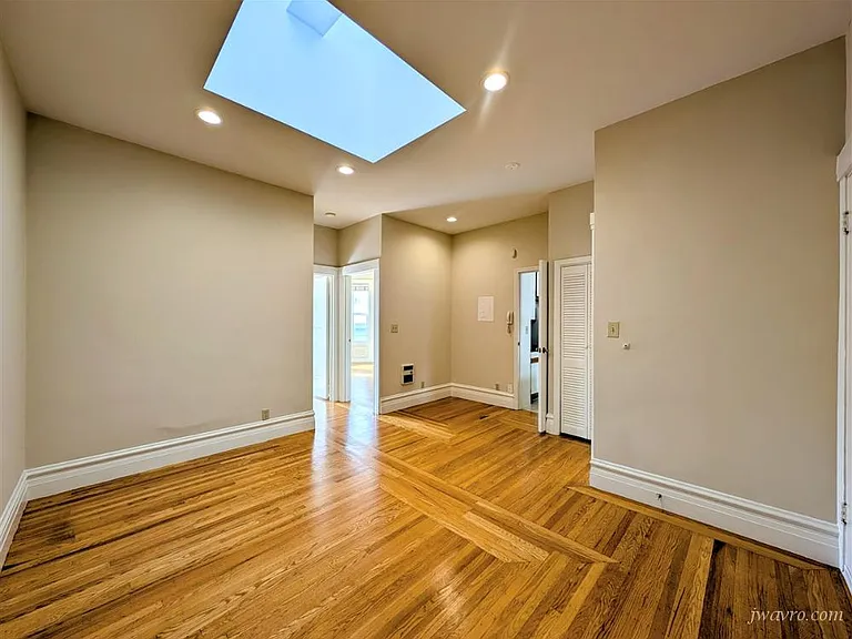 1534 Taylor St #5 — Photo 9