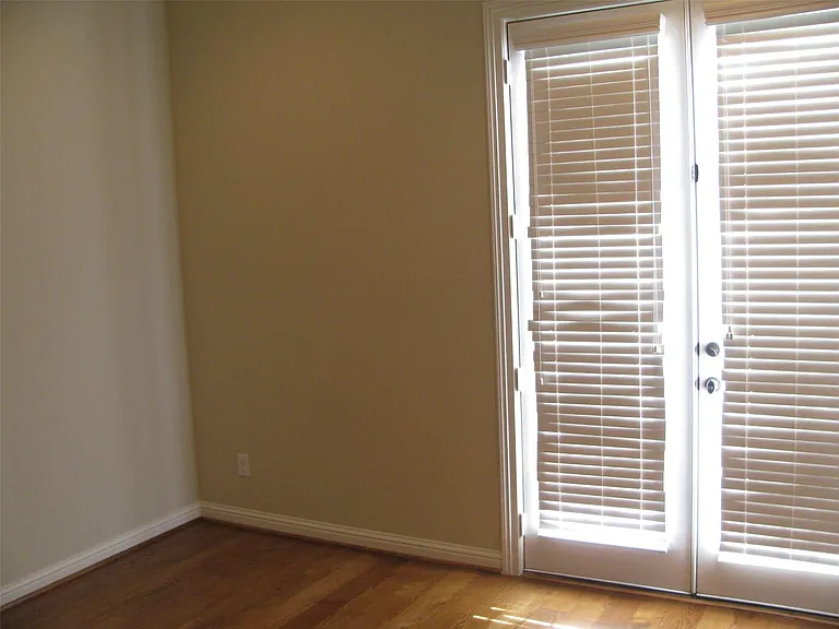4112 Blossom St — Photo 31