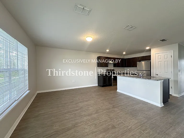 37 Wood Amber Ln #A — Photo 5