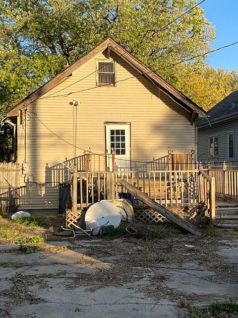 2nd image of 11329 S Harvard Ave