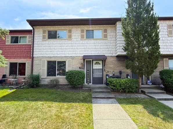 540 W Lodge Trl APT E, Wheeling, IL 60090