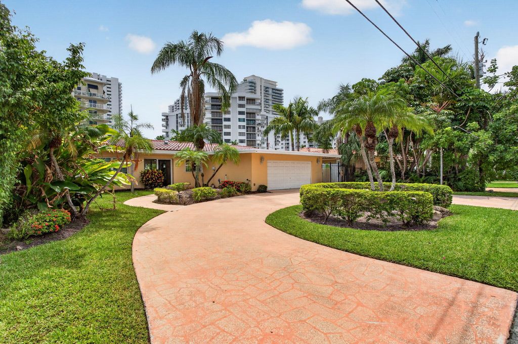 1390 E Terra Mar Drive, photo 3
