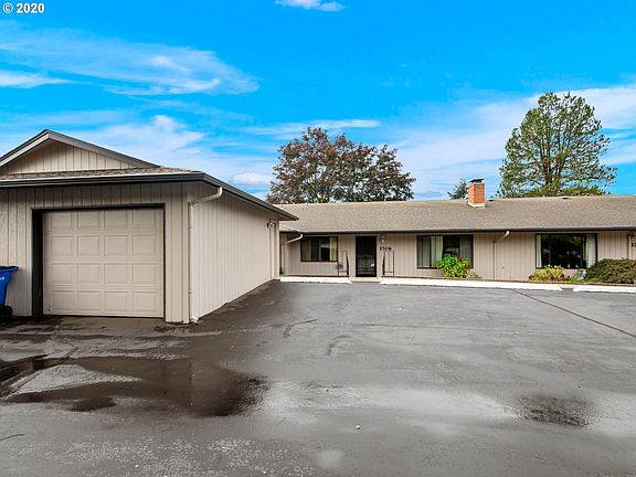 2nd image of 3706 NE 45th St