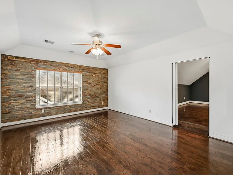2019 Wild Peregrine Cir — Photo 35