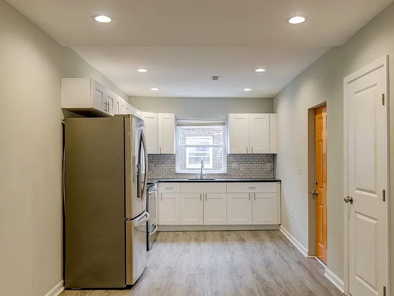 4021 Howland St — Photo 14