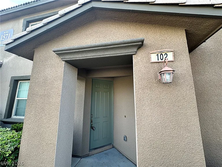 1571 Plaza Centre Dr #102 — Photo 4