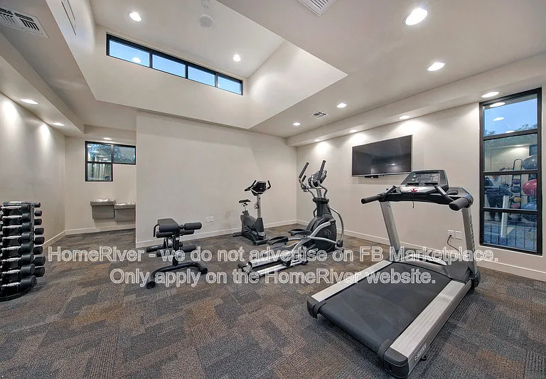 1000 W 5th St #1014 — Photo 15