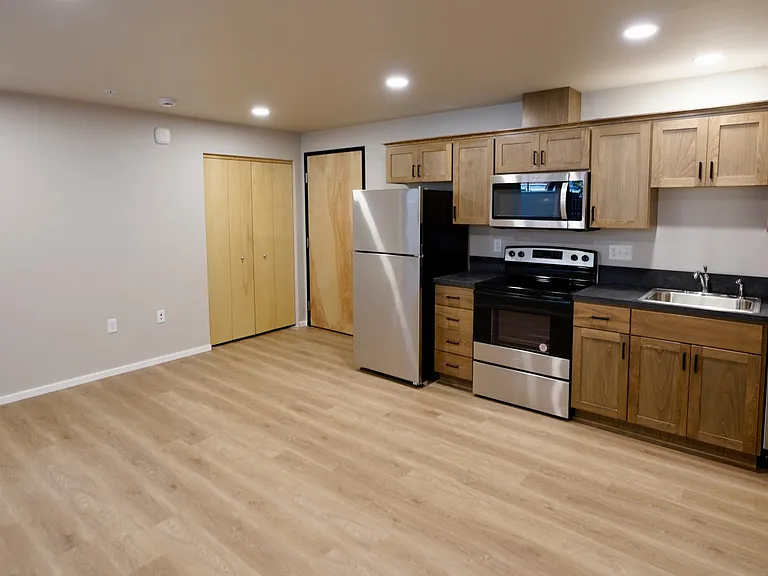 110 SE Handley St #102 — Photo 1