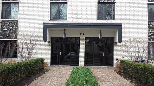 1st image of 211 Elgin Ave APT 5J